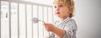 10 cosas del hogar que debes mantener fuera del alcance de tu bebé