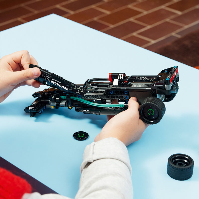 LEGO® Technic: Mercedes-Amg F1 W14 E Performance Pull-Back - Toysmart_009