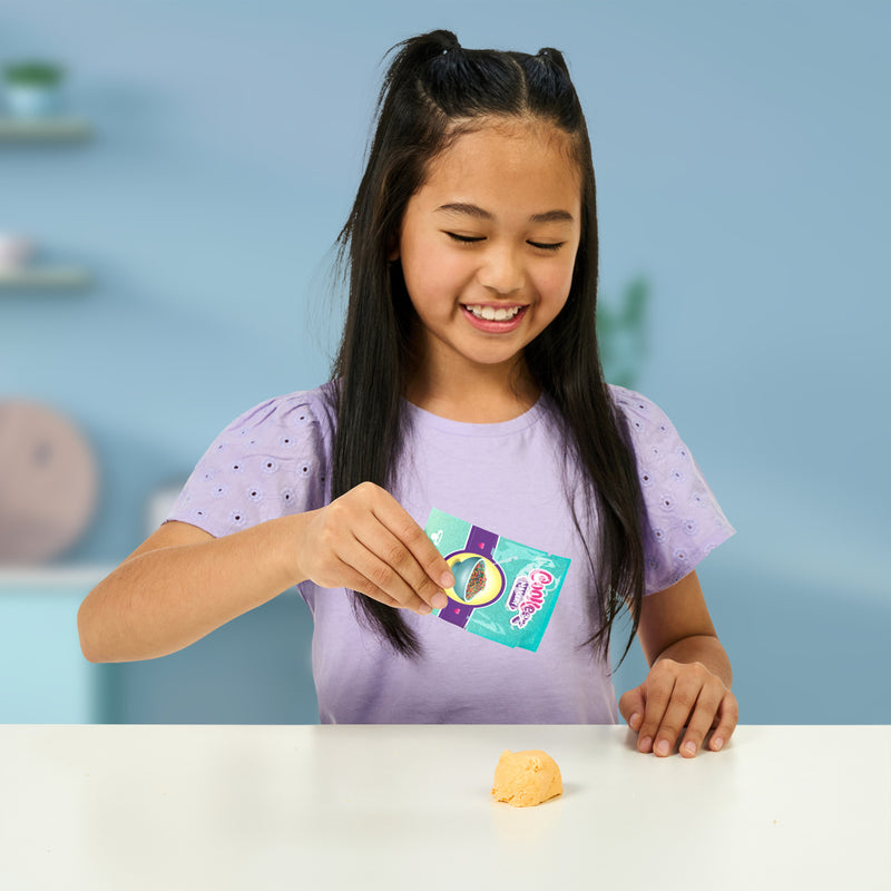 Cookeez Makery S3 Horno - Versión Midi Peluche Surtido Sorpresa - Toysmart_008