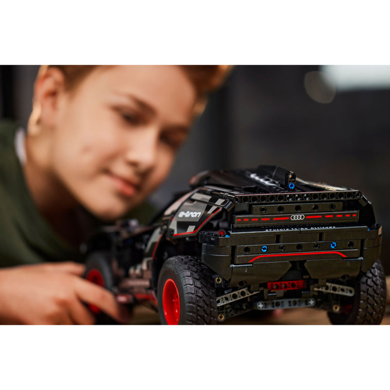 LEGO® Technic: Audi Rs Q E-Tron - Toysmart_009