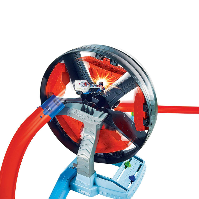 Hot Wheels™ Action Spinwheel Score Showdown_002