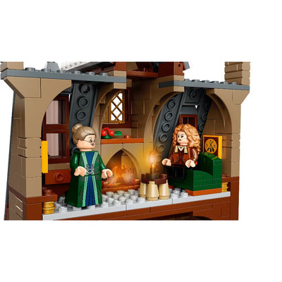 LEGO® Harry Potter™: Visita a la Aldea de Hogsmeade™ (76388)_005