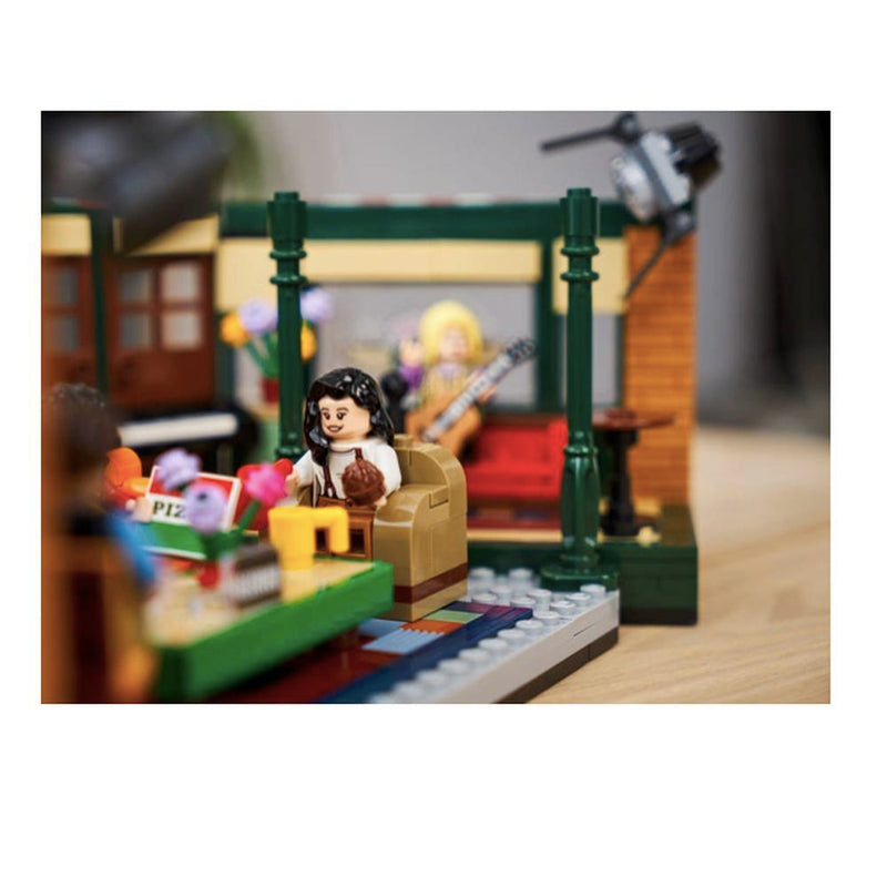 LEGO® Ideas Centra Perk (21319)