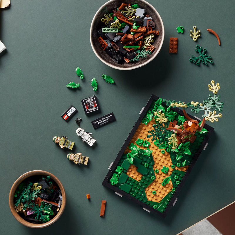 LEGO® Diorama: Duelo de Speeders en Endor™